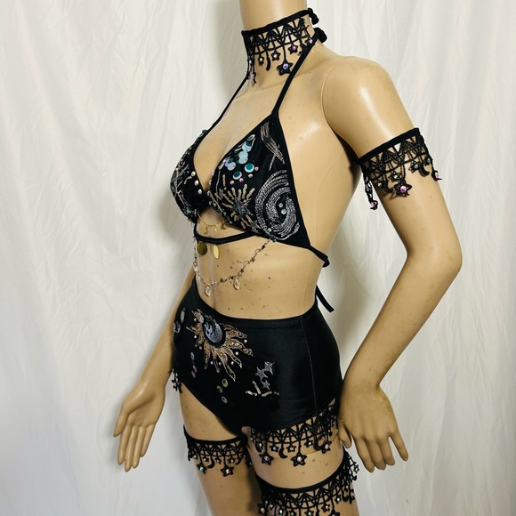 - Stars and Moons Galaxy Celestial Rave  Festival Outfit - Picture 4 of 4